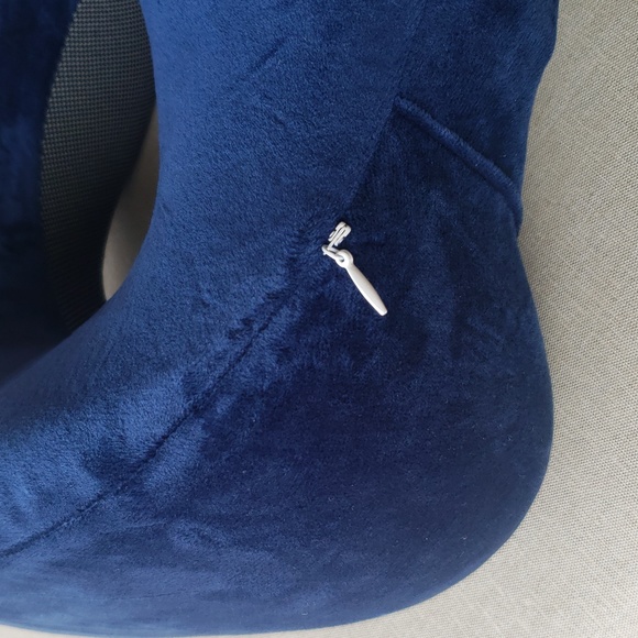 PNG neck pillow - Picture 4 of 9